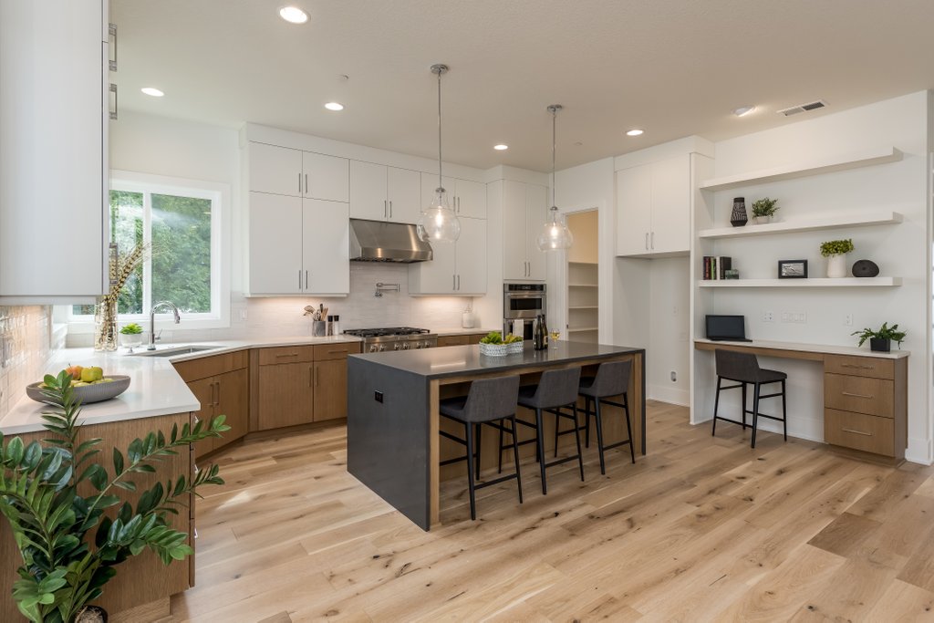 EverettHomesNW's tweet photo. #NewListing in SW Portland! 
This stylish sanctuary features an ideal floor plan wrapped in contemporary finishes with excellent space for entertaining, working from home, and cozying up. 
✨1180 SW 60th Ave Portland, OR 97221✨

https://t.co/DnGY8rTEJj

#EverettCustomHomes https://t.co/JsulYwyzIV