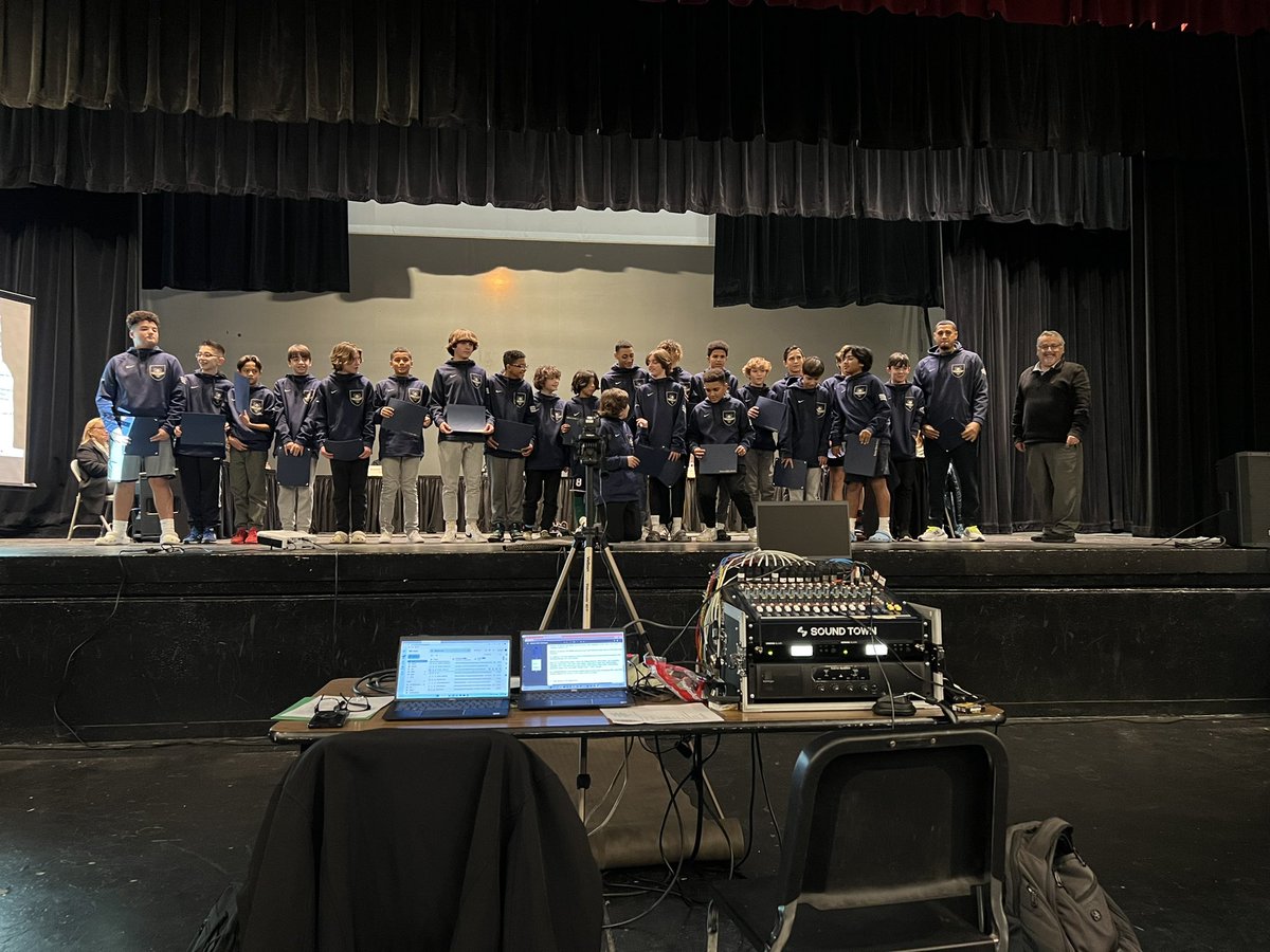 Congrats to our <a href="/WesternHillsMS/">Western Hills MS</a>  boys soccer team on a undefeated regular season <a href="/TimVesey/">Tim Vesey</a>  #gocobras
