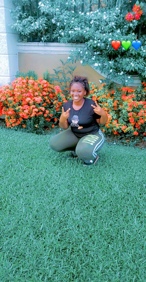 yonmisses's tweet photo. PLEASE SHARE She has been missing since Friday, she's 14, please help share the photo
876-413-3490 
Her name is Caprianna Jackson 
And her mom's name is Latoya Williams https://t.co/GwQ8SVrHIB