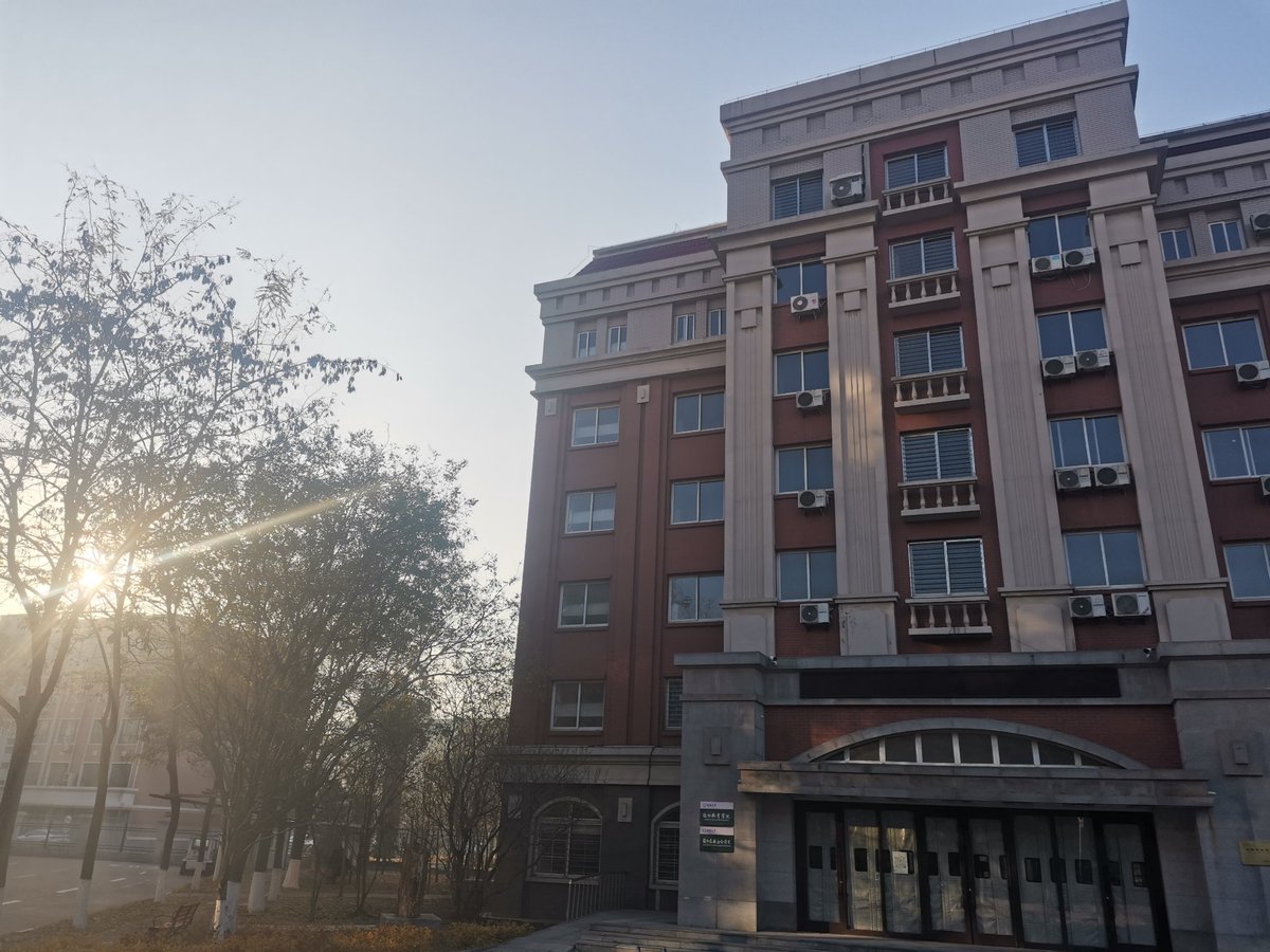 BohaiUniversity's tweet photo. the morning of bohai https://t.co/OyslpKAma7
