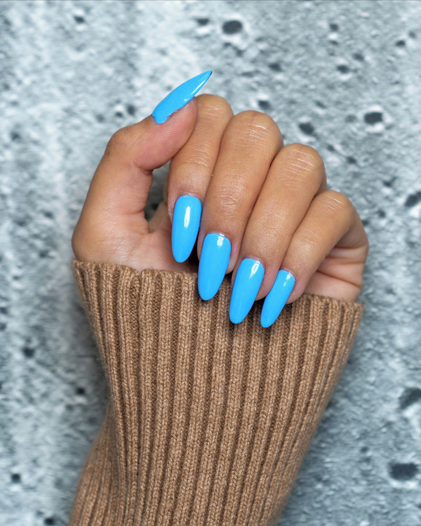 If dreary fall weather has you missing the ocean blues of summer, this shade of blue will transport you to blue sky bliss in an instant.⁣
⁣
💙 OPI Can't CTRL Me instagr.am/p/Ck9dgNXvIfn/
