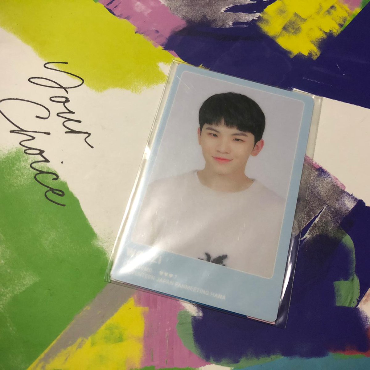 bumirenjun's tweet photo. Woozi moshi-moshi card 32K
Woozi hmv 24H 32K
Woozi hmv thanks 25K
Woozi magazine transparant 10K https://t.co/sYKR3baaq5