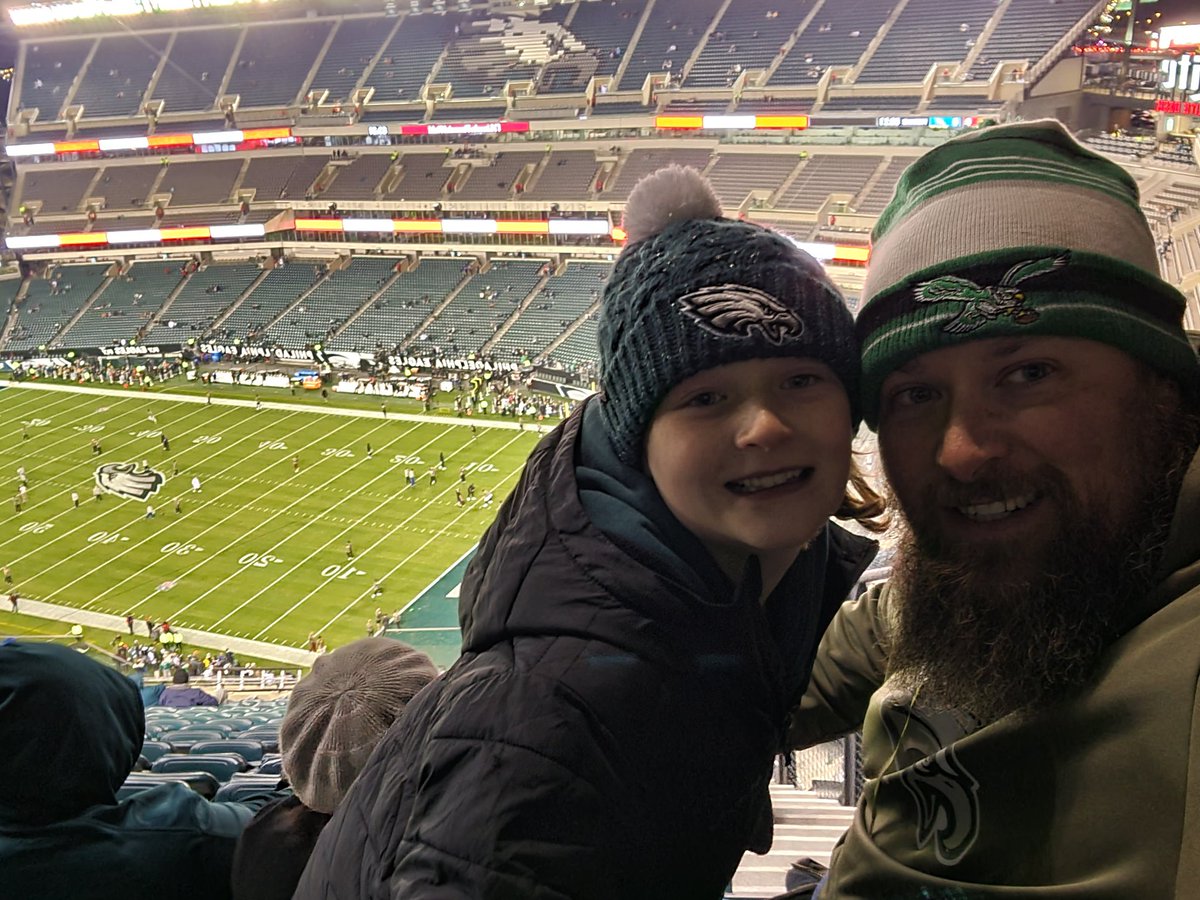 eGreeny1980's tweet photo. #FlyEaglesFly https://t.co/BcKvlW434Q