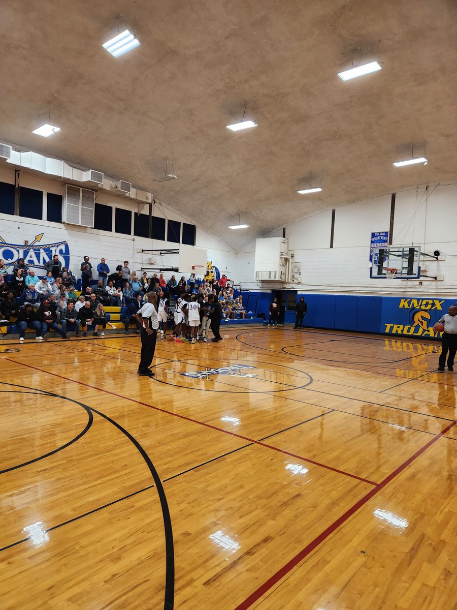 Wow, just wow. These gentlemen pulled it out at the end for the Win against Erwin. #knoxstrong <a href="/rosendo_bryden/">Rosendo V Bryden</a> <a href="/lhmarrero/">Lori Marrero</a> <a href="/LateshaSmithMBA/">Latesha Smith,M.B.A</a>