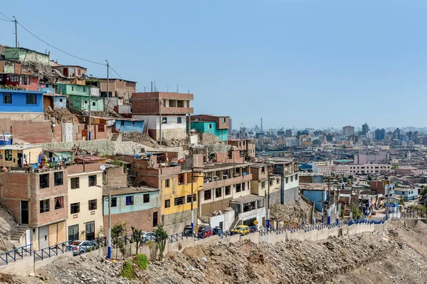 NewmanIsaak's tweet photo. #Lima, una mega-ciudad mal planificada. ¿Cómo hacerla vivible para su gente?

#Perú #urbanismo

https://t.co/X7WiEccm2y https://t.co/RusLFa2ndO