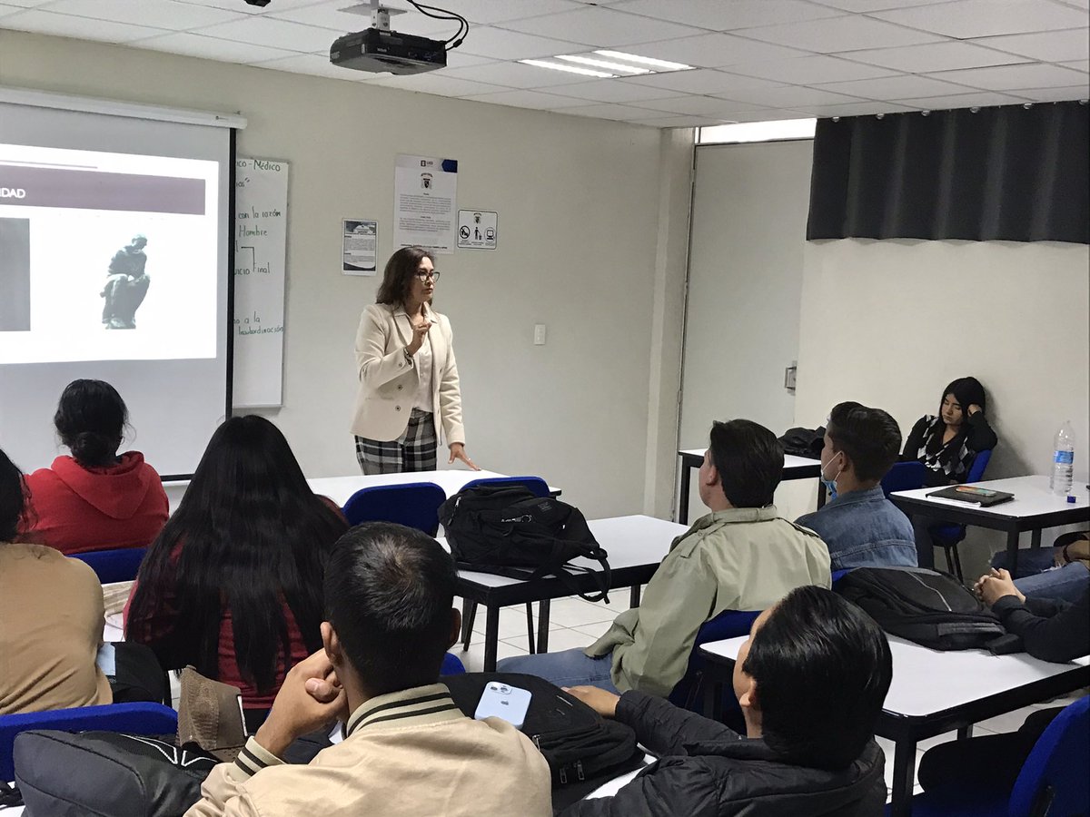 lululopezsalas's tweet photo. Muchas gracias a la maestra @LuzMGaribay que impartió una plática a mis alumnos de 3o de la materia de Etica, Cultura de la Legalidad y Estado de Derecho en la @FADERyCIPOL
Es un honor que compartieras conocimientos a los chicos. https://t.co/1j7v2eeexJ