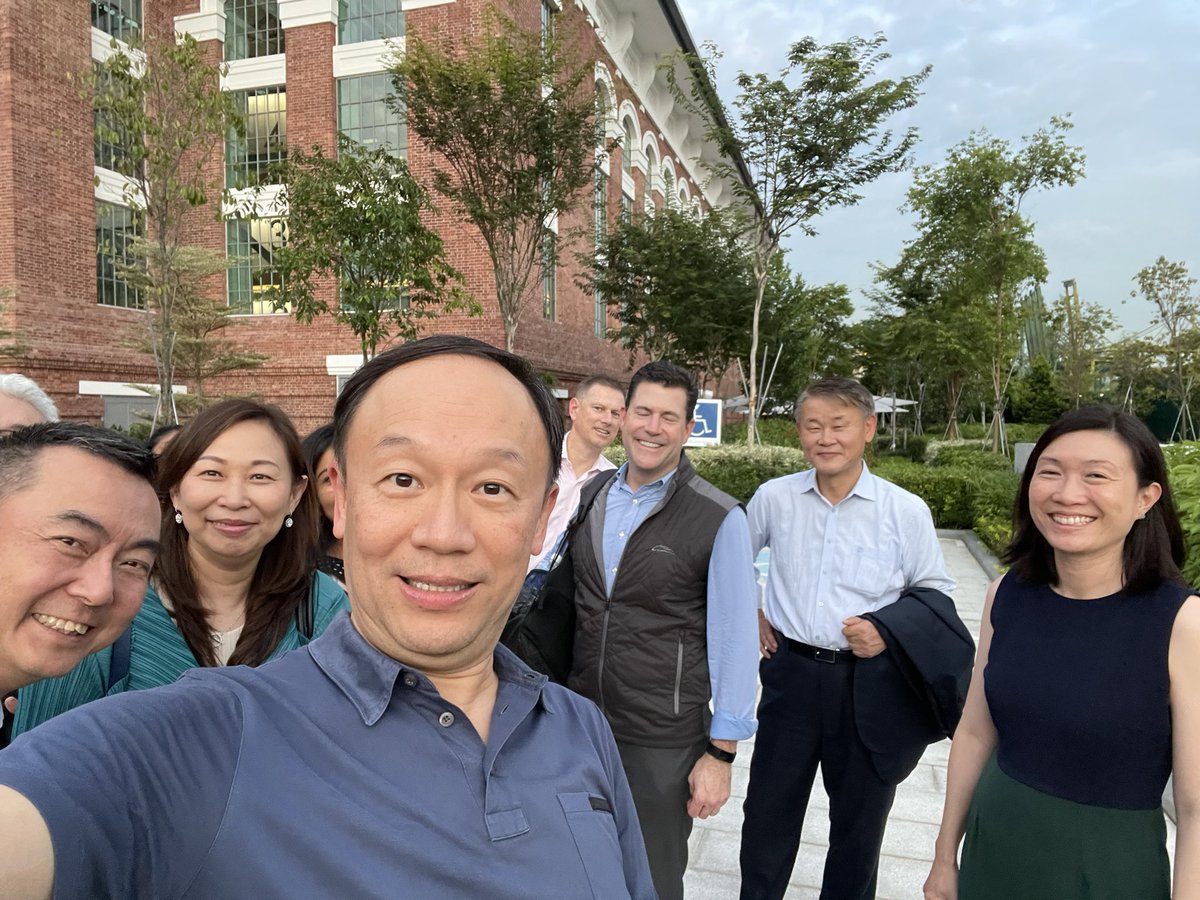 #EY Private visit to #Dyson HQ