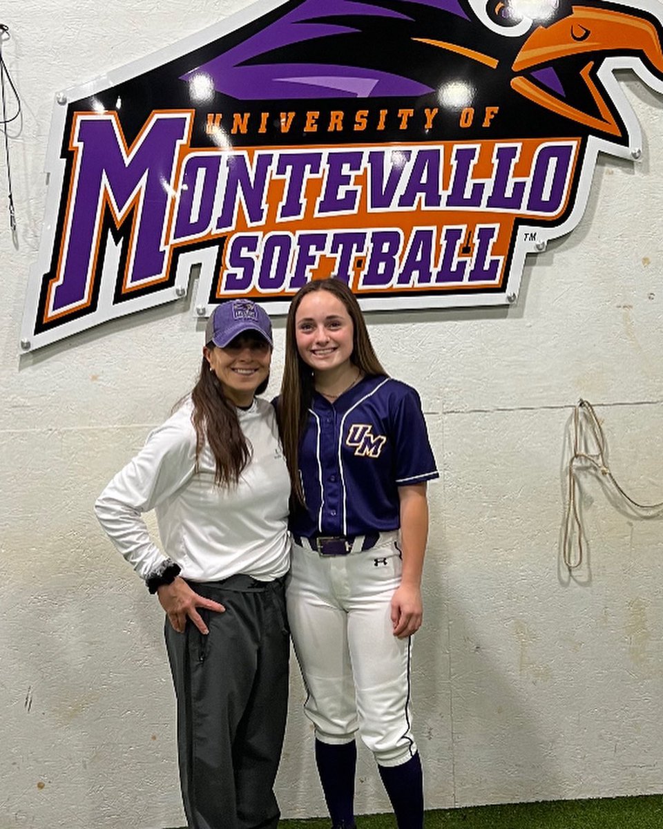 So blessed for this opportunity!! Thank you <a href="/11BWade/">Beth Wade</a> <a href="/rachtwentynine/">Rachael Reeves</a> <a href="/MontevalloSB/">MontevalloSB</a>!!
<a href="/CoachCJHawkins/">C.J. Urse Hawkins</a> <a href="/KyleParmley/">Kyle Parmley 🥎</a> Go Falcons!💜💛🥎