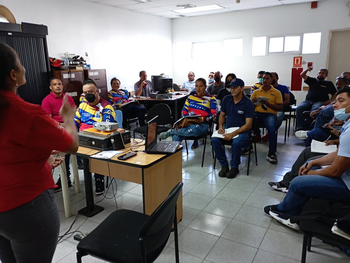 Hoy Los DDP recibimos formación de parte de la Lic. Yajaira Campechano y el Dr. Asdrúbal Lira sobre los Derechos Humanos de las Personas con Discapacidad! Para Exigir sus derechos en las entidades de trabajo! <a href="/Inpsasel_vzla/">Inpsasel_vzla</a> <a href="/rusbelrondon/">@rusbelrondon</a> <a href="/MinTrabajoVE/">Ministerio del PP para el Proceso Socia de Trabajo</a> <a href="/CaraboboGeresat/">INPSASEL CARABOBO</a> <a href="/Conapdis/">Conapdisvenezuelaoficial</a>