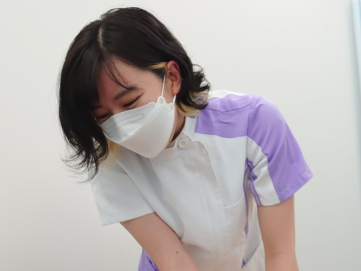 Shake1555's tweet photo. 本日は3週間ぶりに看板娘の内藤先生が復帰されます
実技認定試験の練習勉強の為お休みされてましたが無事に合格されたようです
本日夜の部17時からの出勤です
ご予約のうえお越しください
#整体
#骨盤矯正
#本川町
#女性の施術者
#Bodyshake https://t.co/J3fwRGdyKj