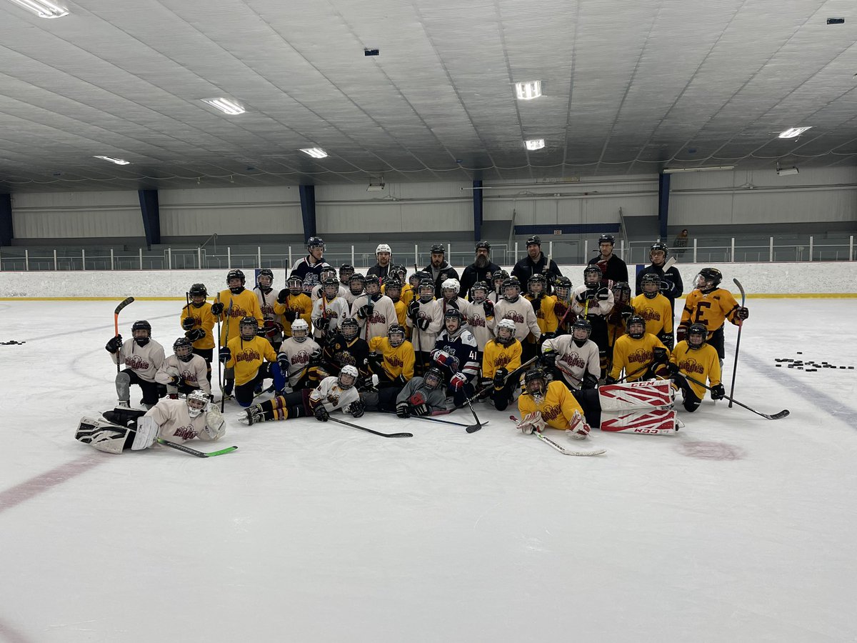 Hartford Wolf Pack on Twitter "Bobby + Brandon + the Enfield Hockey Association = a lot of