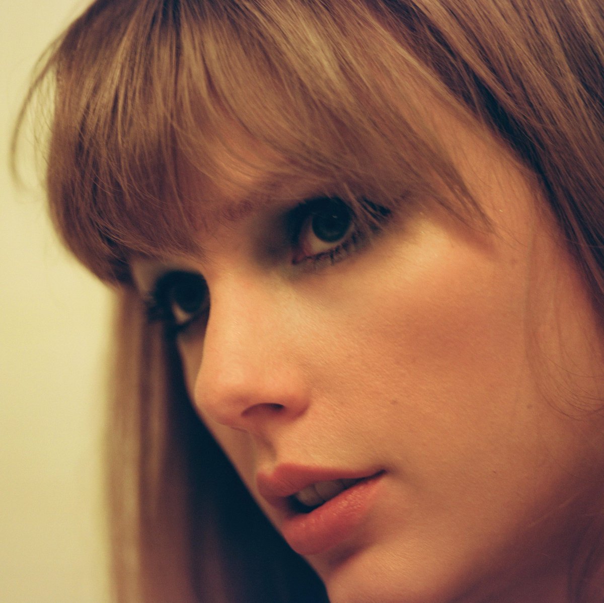 TheSwiftSociety's tweet photo. 🏆| 'Vigilante Shit' has now surpassed 100 MILLION Spotify Streams!

— It's @taylorswift13's 115th song to achieve this milestone and the 9th from 'Midnights' https://t.co/D4qCOF7U1F