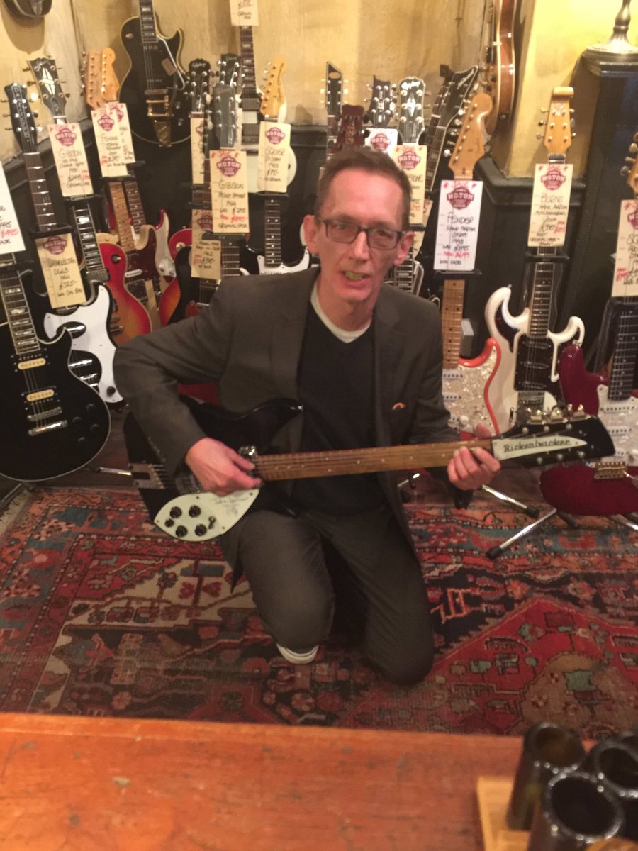 Keith in his element with Antony at Macari’s in Denmark st 🥰🥰