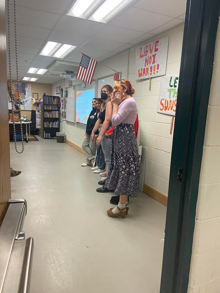 CFA_Henrico's tweet photo. CFA OPEN HOUSE is officially underway!
We are beyond excited to host current eighth grade students who are looking to join Center for the Arts during their high school year! #BeholdTheGreenAndGold
#CFArocks￼￼ https://t.co/udAGpEnP7y