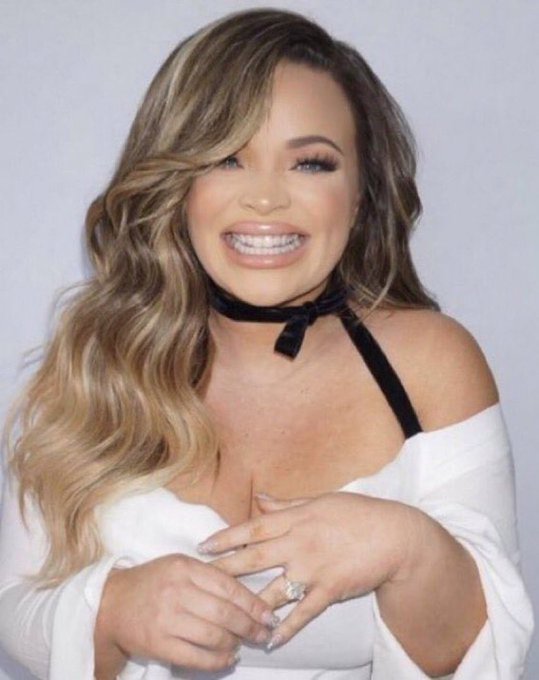 Watch raticoncito's leaked NSFW photo on TwXstars