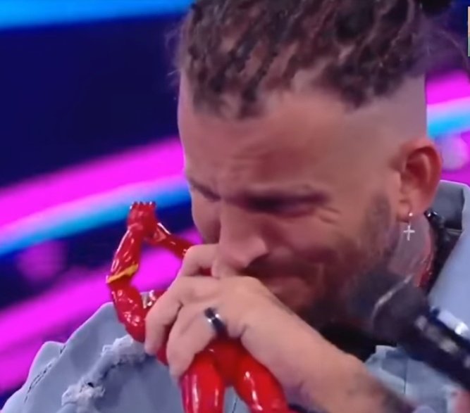 Juan : Me equivoque y Pague. Pero el muñequito no se mancha.

#GH22 #GH2022
#GranHernano