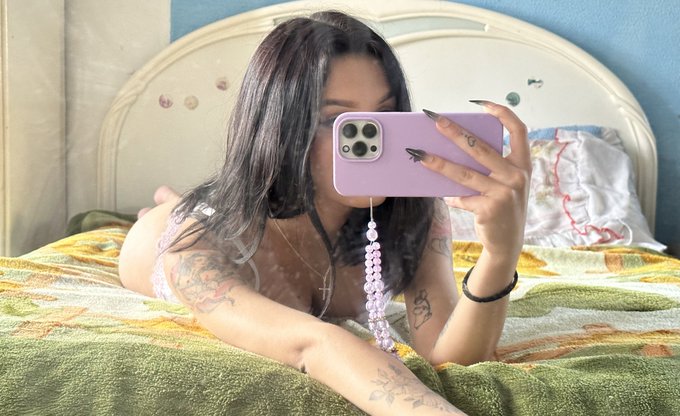 Novos conte&uacute;dos expl&iacute;citos e lingerie no Privacy, LoverFans e Telegram https://t.co/1KQu6ecbX2