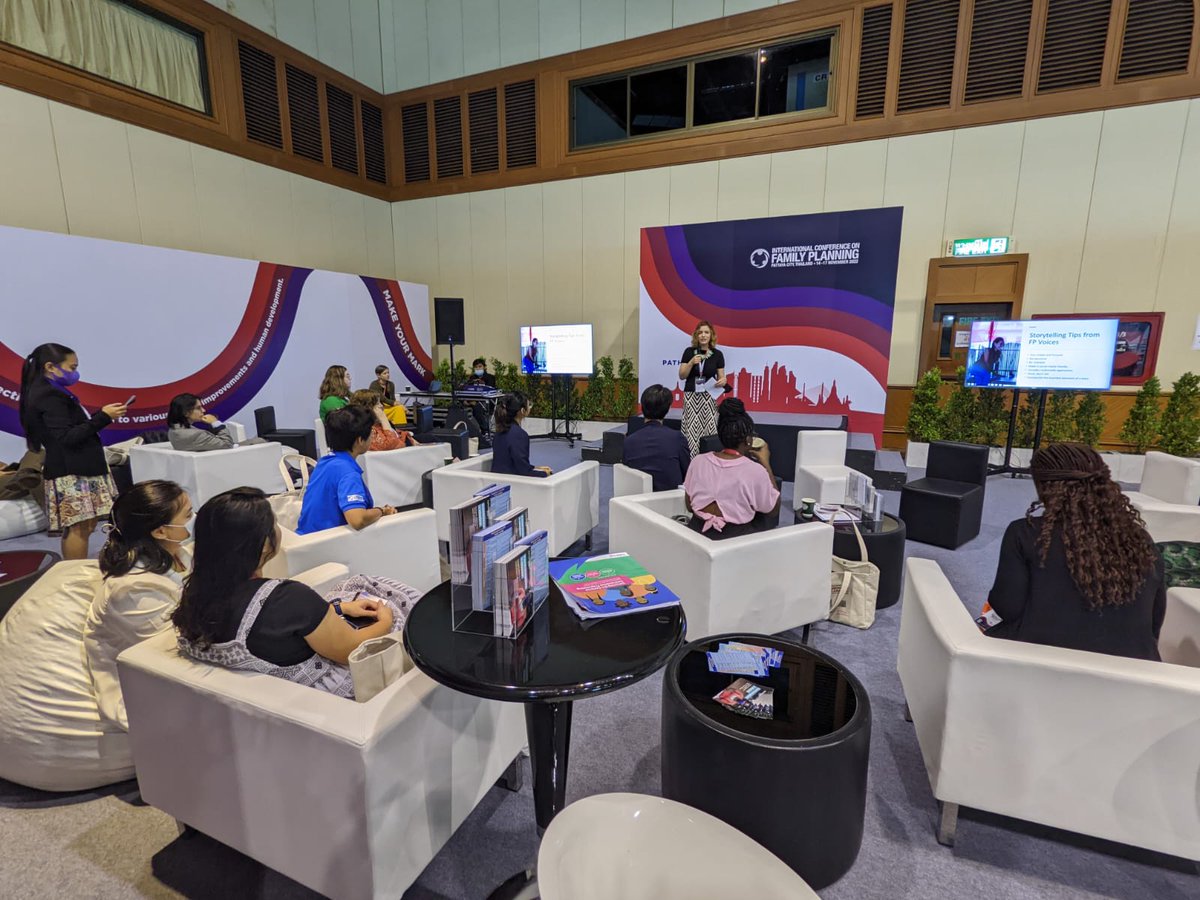 fprhknowledge's tweet photo. FP Voices co-founder Elizabeth Futrell joins the #ICFP2022 #youth lounge to present on the K4Health storytelling initiative &amp; foster discussion on the power of stories. Learn about the #FPVoices movement's impact and read past stories: https://t.co/S0sBIgSuL9 @efutrell #KMatICFP https://t.co/3Rm6d0yNq2