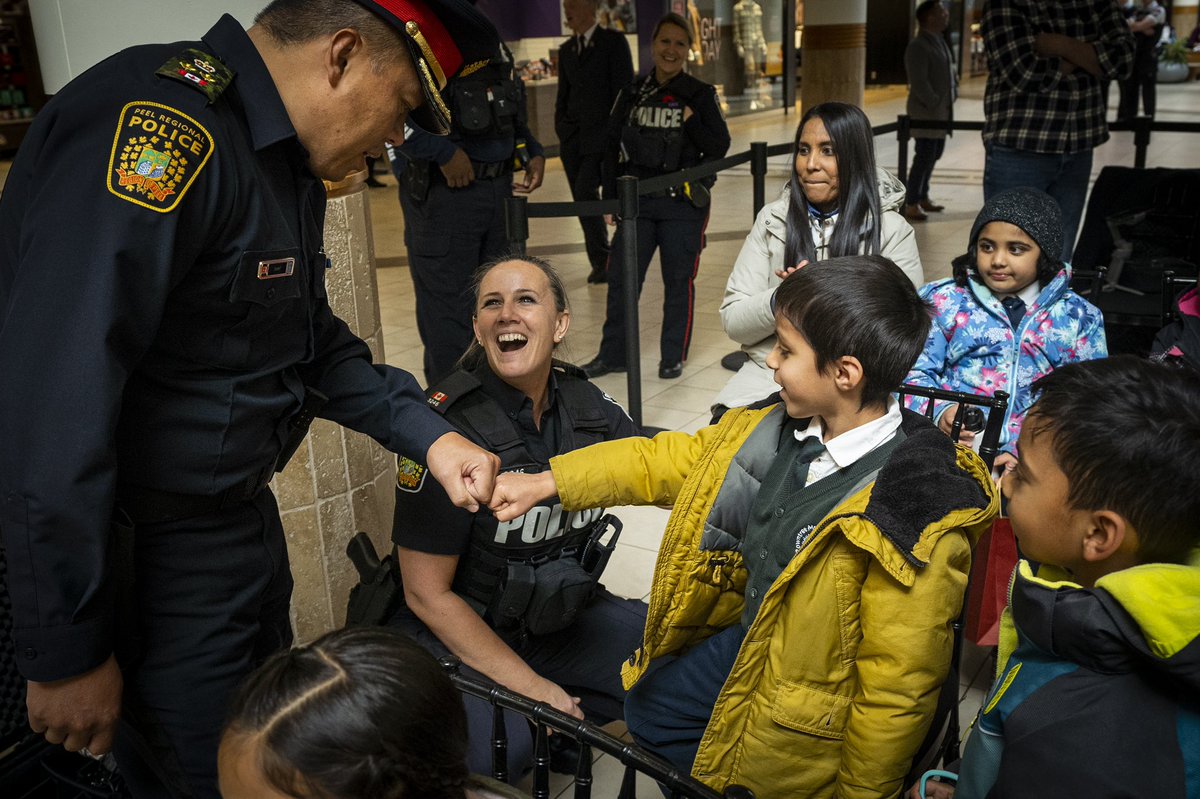 Today was the launch of our 30th annual Toys For Tots campaign along with our partners @salarmyon. Thank you to ours hosts <a href="/erinmillstown/">ErinMillsTownCentre</a> &amp; <a href="/BCCStyle/">Bramalea City Centre</a> &amp; to all of our friends that joined to kick off such a worthy cause. #Toys4Tots #Toys #Police Donate here: bit.ly/3UZhVXk