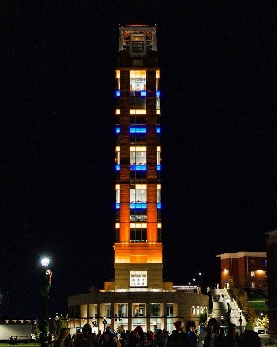 LibertyFootball's tweet photo. 💙🧡 @UVAFootball https://t.co/WuqZNdz3R8