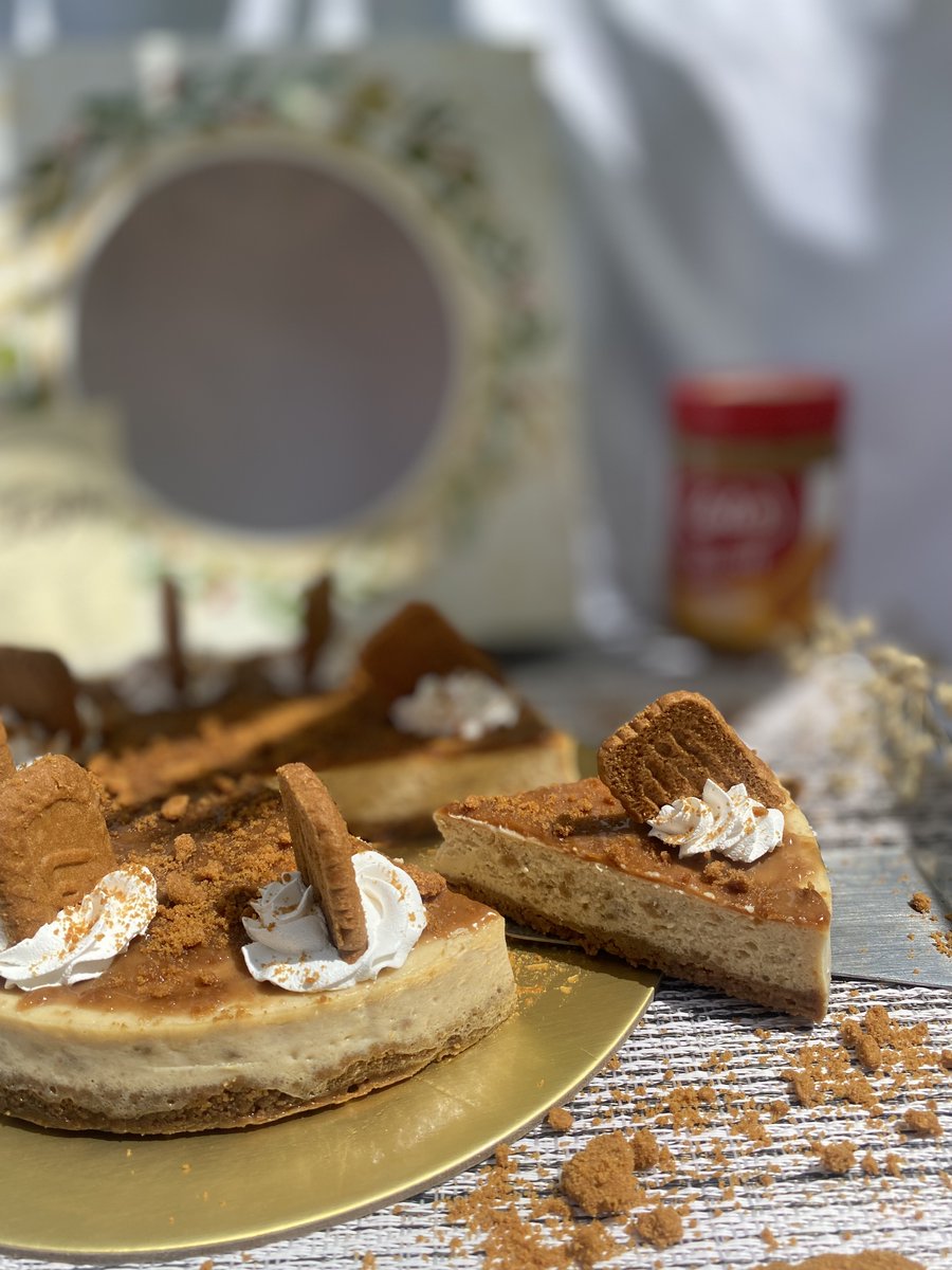 chefkenooleo's tweet photo. CHEEZKEN GIVEAWAY!! 🍰

Fave and RT this to get a chance to win 1 free slice of Cheezken's new flavor, the Biscoff Cheesecake!! Will be choosing 8 random winners this Friday! 💯 #Cheezken https://t.co/DREujYjIgJ