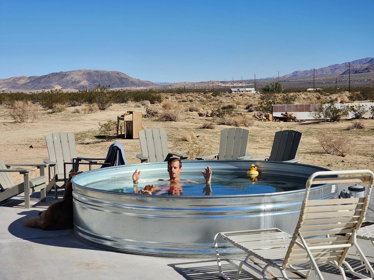 kiftlife's tweet photo. Gm ๐
Come join the chill sesh at our next #JoshauTree welcome weekend Dec. 2-4 ๐ค
Link to RSVP ๐ https://t.co/lf697iI2fl
#coldplunge #cowboypool #staycool #DAOevents https://t.co/b0RMOtFHwv
