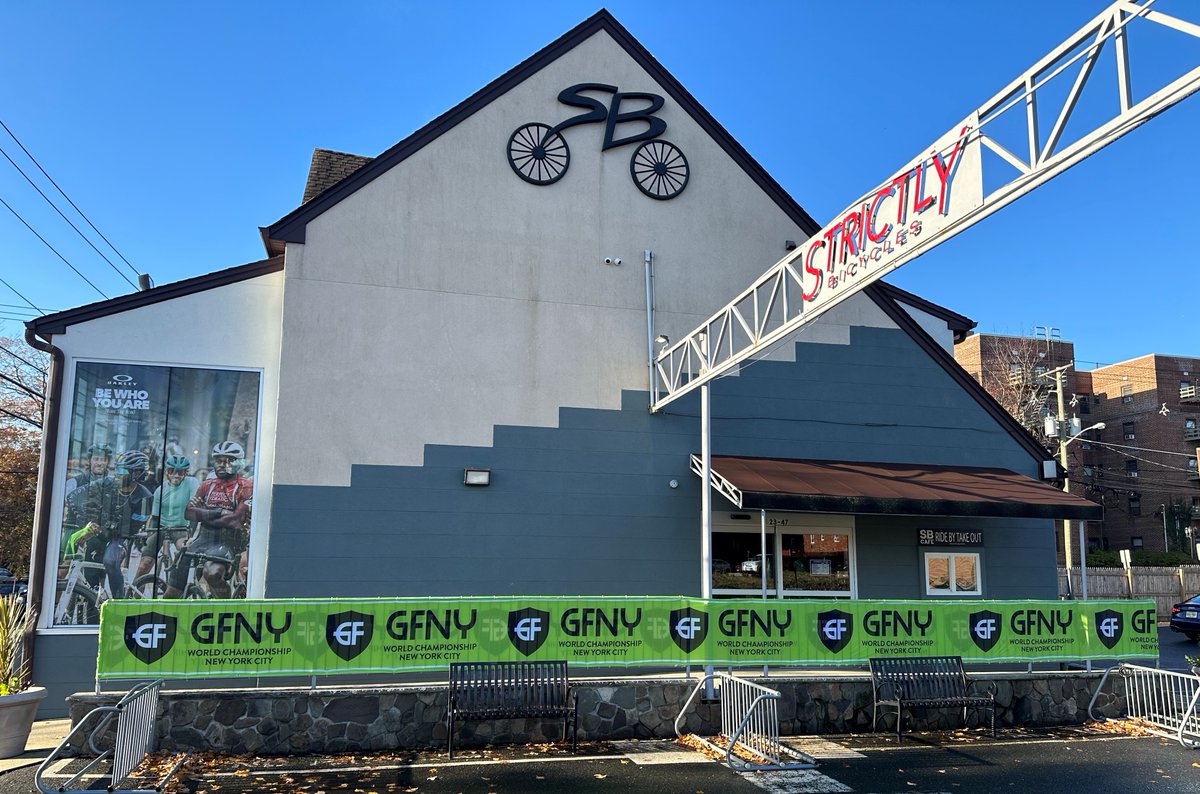 vitovalentini's tweet photo. Visit "Strictly Bicycles" in NYC.... https://t.co/EbTsGYOXOF https://t.co/NOTjzMIjQe