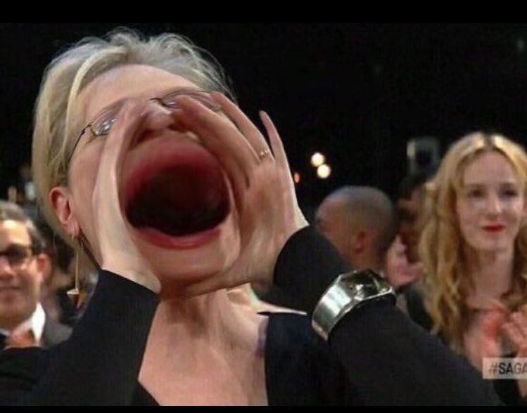 Mon1caLionheart's tweet photo. Soraya: no one can hear us out here

Betito: HELPPP

 #LosRicosTambienLloranUS https://t.co/G9ZZhvOjn0