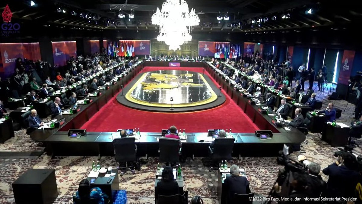 TxtdariHI's tweet image. Suasana terakhir KTT G20 sebelum sesi diskusi tertutup dimulai.

Awak media diminta meninggalkan venue dan live streaming diakhiri.