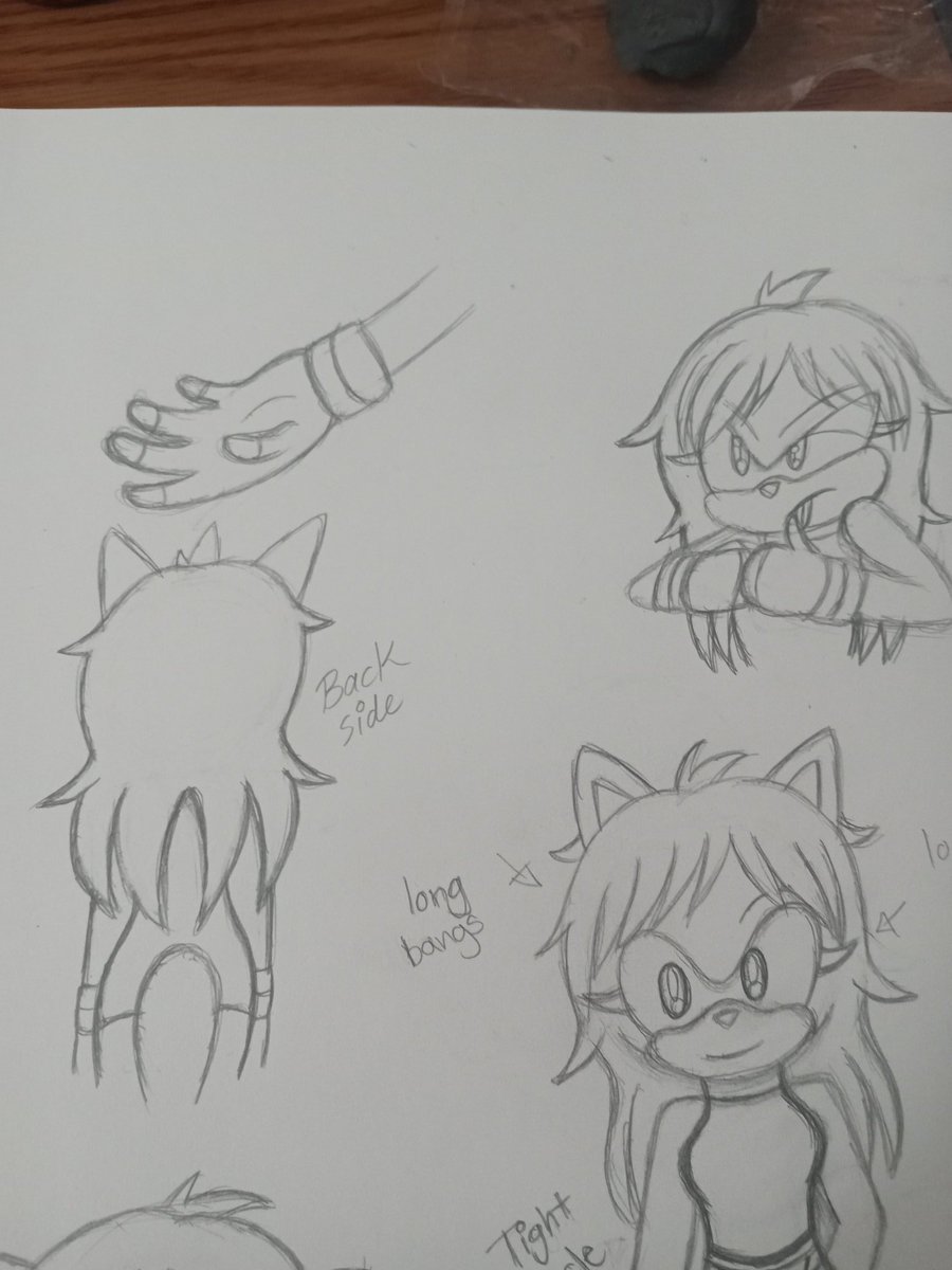 LovelyNana771's tweet photo. She's my Sonic Oc she's a tomboy fox named Lyra, hopefully u guys like her and her art, and yes u guys can draw art of her hehe enjoy Lyra 😁❤️
#sonicartist #0riginalcharacter #Lyra #Fox #sonicoc https://t.co/OQGKibOJWd