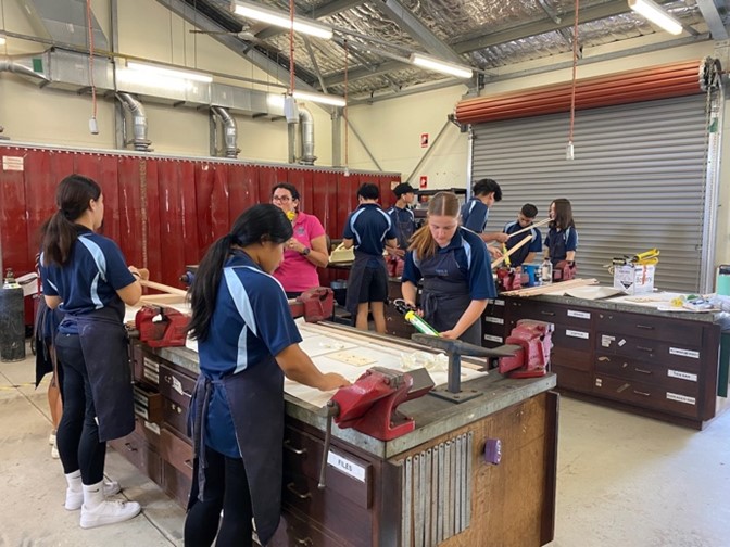 What Champions! Our Christmas Island Junior Rangers are hard at work building over 400 new homes🏠for the threatened Lister’s Gecko🦎- getting ready for a November 'soft-release' of this captive-breed, critically endangered gecko. 
📷 Parks Australia