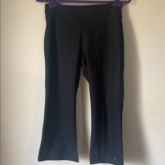 roxyux's tweet image. So good I had to share! Check out all the items I'm loving on @Poshmarkapp #poshmark #fashion #style #shopmycloset #nike #seraphine #skechers: posh.mk/aTaoS8VQXub