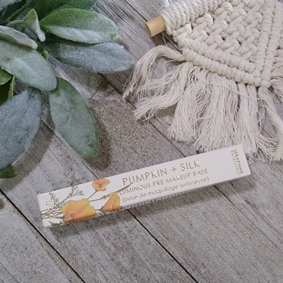 roxyux's tweet image. So good I had to share! Check out all the items I'm loving on @Poshmarkapp #poshmark #fashion #style #shopmycloset #nike #seraphine #skechers: posh.mk/aTaoS8VQXub