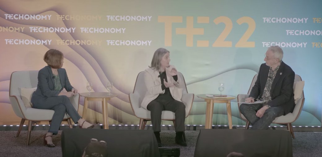 techonomy's tweet image. A quick look at some of the panels we hosted today featuring our stellar speakers at #Techonomy22 in Sonoma, California. Two days down, one to go! 

For more information and tomorrow&apos;s agenda, visit us here: hubs.la/Q01sgj9-0