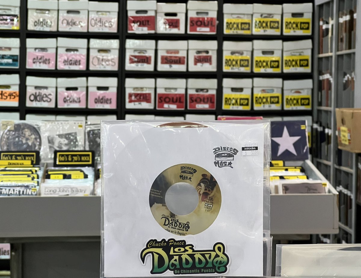 @discosmas tweet media