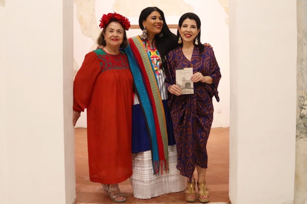 anavasquezc's tweet photo. Es un gran placer coincidir con maravillosas personas, en la inauguración del Centro Cultural ‘La Alhóndiga’ #DulaCedillo #TlamatiniCruz @isabelgporrua @GeomenesesGEO #ShinzaburoTakeda @EdithAparicioM1 https://t.co/o3Xj3QPlUu