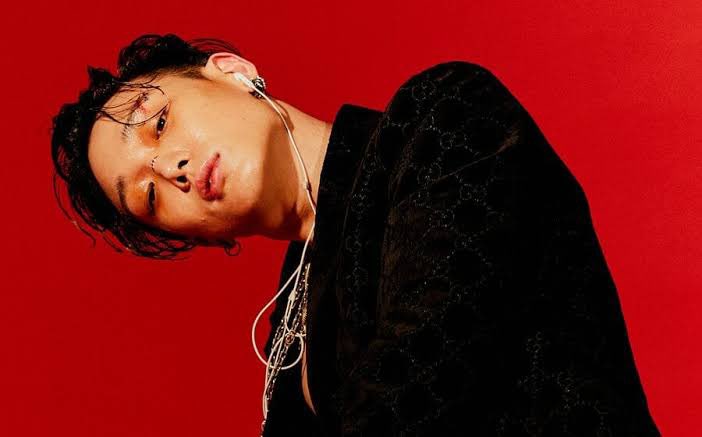 &lt;BREAKING NEWS&gt; According to an insider from KpopHerald, iKON‘s Bobby has decided not to renew his contract with YG Entertainment and will leaving the company. 

YGE has not yet confirmed this news.  
#IKON #BOBBY