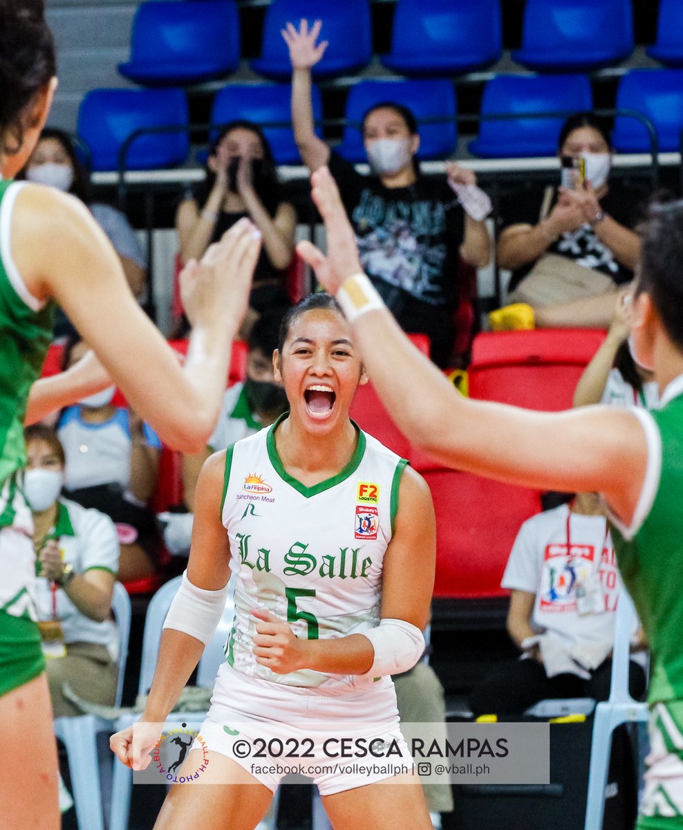 Repeat or Revenge? 

Another exciting finals showdown between the NU Lady Bulldogs and the DLSU Lady Spikers!

#ShakeysSuperLeague 
#ShakeysSuperLeagueFinals