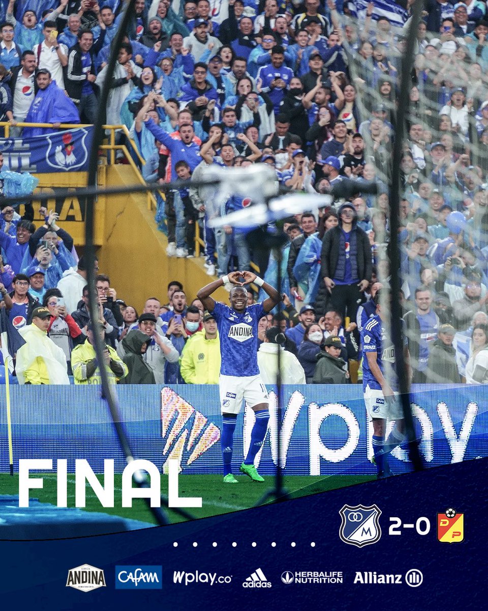 SebastianCLC's tweet photo. Otro fin de semana perfecto. ๐
#InMiLi
#VamosMillosQuerido
#ForzaInter
#YNWA https://t.co/oJvYOFilZG