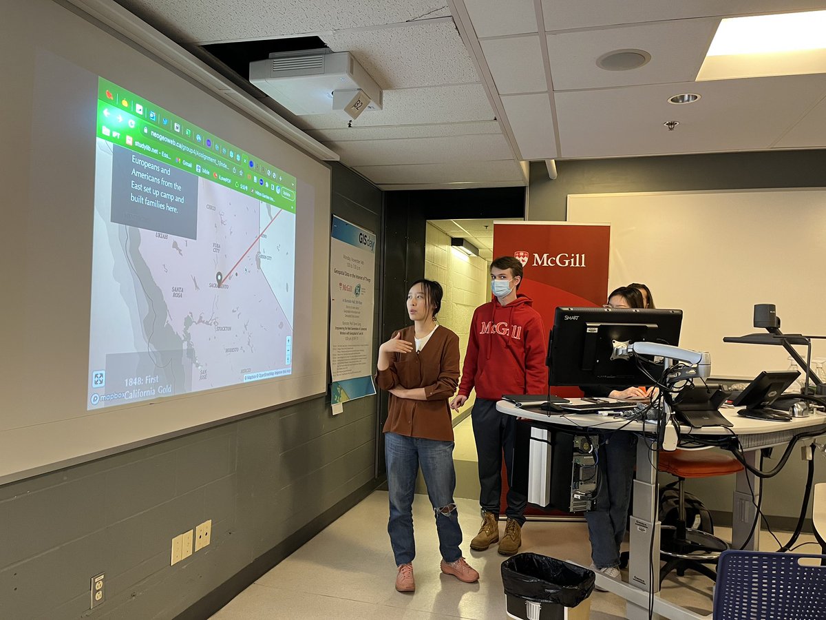 Essstherccc's tweet photo. #neogeoweb #gisday Had a fun time in McGill GIS day presenting our story map and mobile tracker! AND advertising #geog384 to other geog students! https://t.co/CdwcifyofY