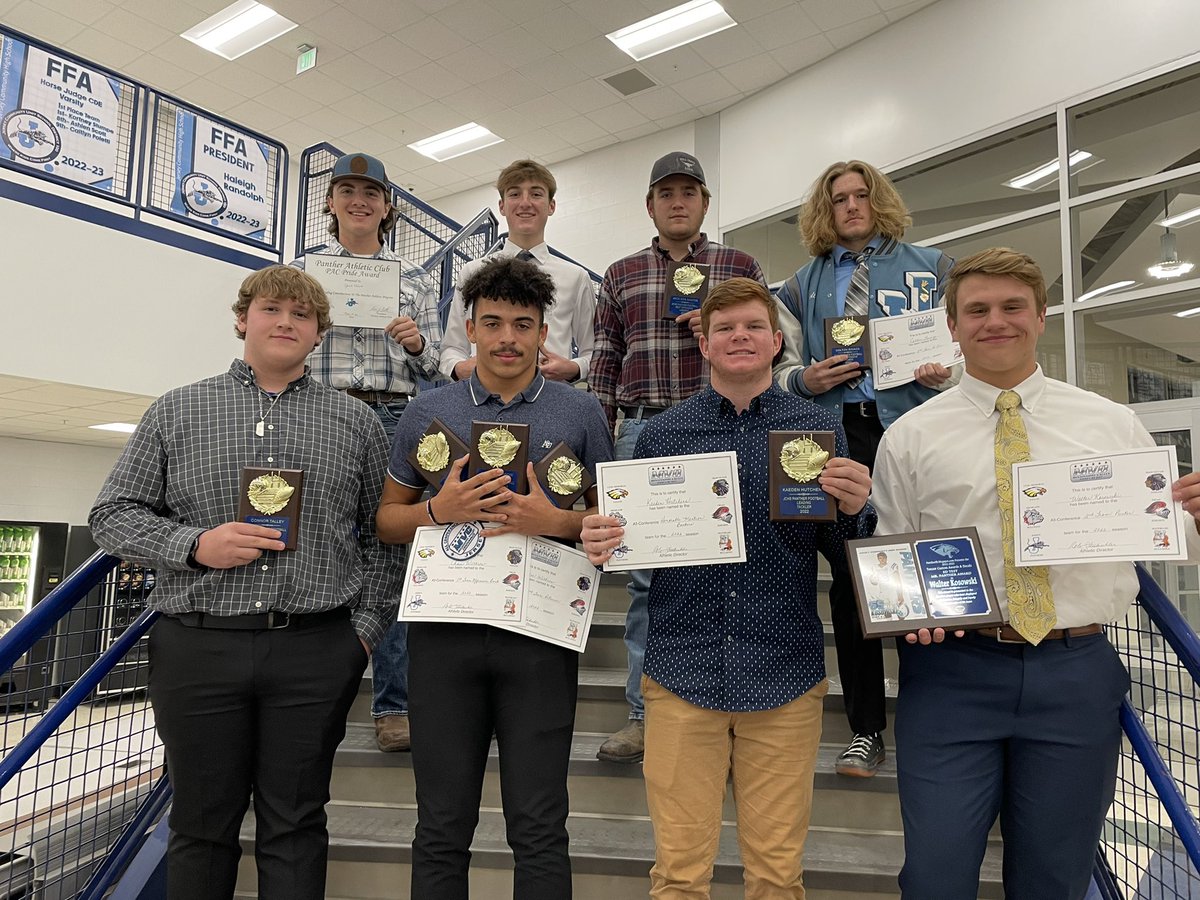 JerseyPantherFB's tweet photo. At our banquet tonight we honored these men deserving of these awards:

Mr Panther: Walter Kosowski
O-Line MVP: Jack Dos Santos
D-Line MVP: Colton Gavaza
DB MVP: Jaxon Brunaugh
Leading Tackler: Kaeden Hutchens
Special Teams MVP: Chase Withrow
O-Back MVP: Chase Withrow

Well done! https://t.co/uArSNkJT8m