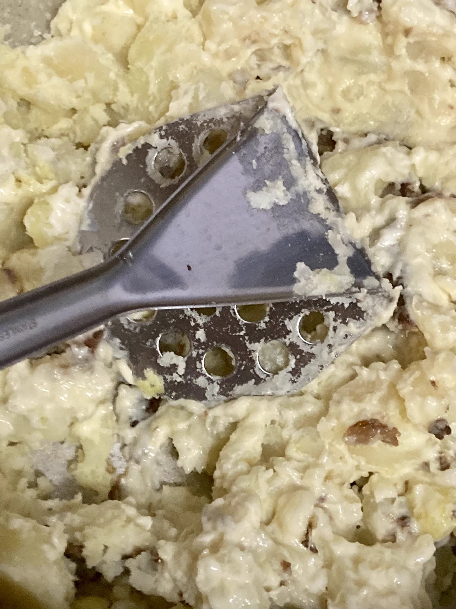 100均で買ったポテトマッシャーが！？初使用で茹でジャガイモに敗北。