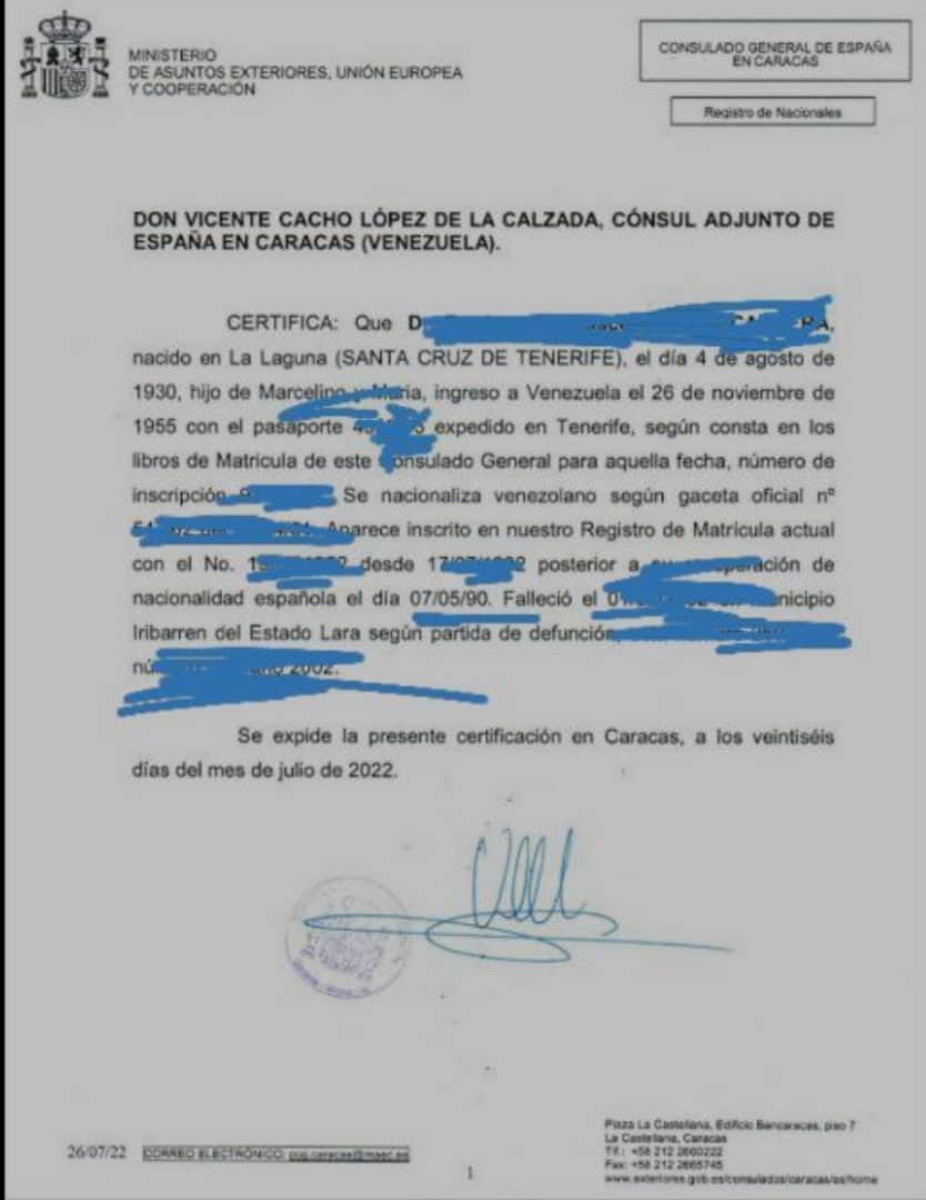 raqueiturrate's tweet photo. @DavidCasarejos Antes que la Ley fuese aprobada, en el Consulado de Caracas daban cualquier tipo de documento sin importar el motivo y hasta por correo. Ahora, preguntan cuál es el motivo y si respondes que es para optar por la LMD, colocan trabas y dicen que no es necesario. SOS https://t.co/Z6Ini8gyDC