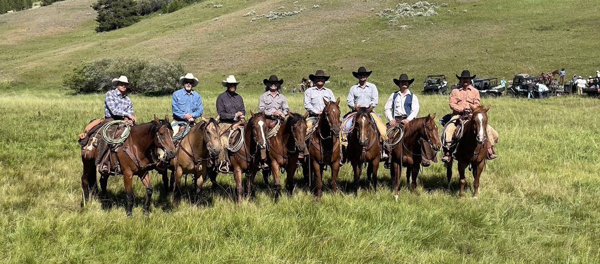 RonanHice's tweet photo. Yellowstone Season 5 https://t.co/8m6MlAYqZB