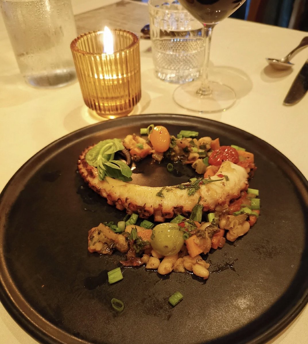 FleminSamuel's tweet photo. delicious italian food https://t.co/rGBU21m7Fx