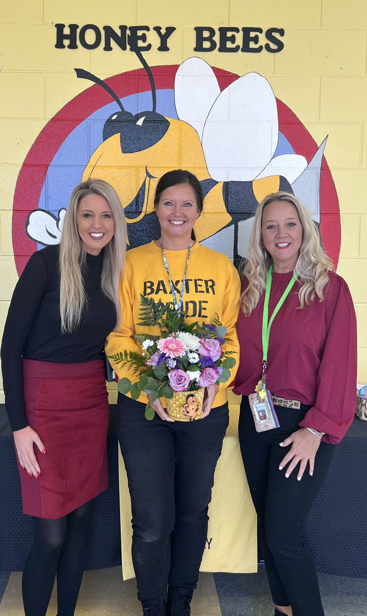 Congratulations to Baxter Primary, 2023-2024 Teacher of the Year Brandy Malone. We recognize you for your exceptional dedication to the teaching profession and for instilling a love of learning in students!
#PCSS #PCSSTOY #PutnamProud #PCSSTeacheroftheYear