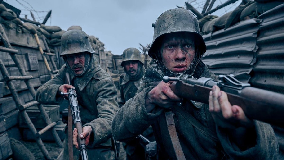 HabisNontonFilm's tweet image. Gak sia-sia semalem begadang ngabisin All Quiet on The Western Front. Salah satu film perang terbaik yg pernah ada!

Visual menakjubkan, teror terasa dekat, dan tanpa sadar bikin air mata netes berkat akting para pemainnya yg top-notch semua. BAGUS BANGET!