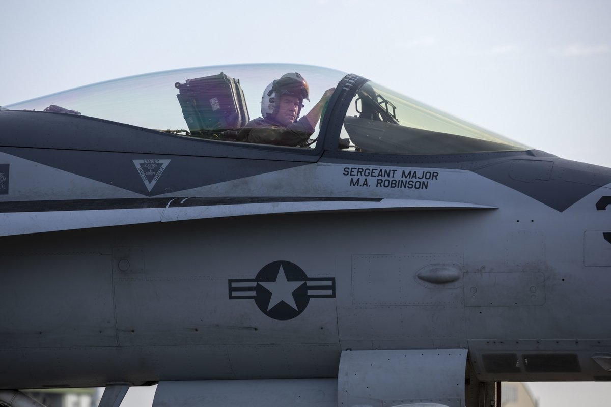 III MEF Marines (@iiimef) on Twitter photo Keen Sword | Flight Operations
#Marines with <a href="/1stMAW_Marines/">1st MAW Marines</a> and Japan Air Self-Defense Force conduct air operations using U.S. F/A-18C Hornet and Japan F-15J Eagle aircrafts at JASDF Nyutabaru Air Base, Japan, Nov. 11, 2022. #ks #日米同盟 Keen Sword | Flight Operations
#Marines with <a href="/1stMAW_Marines/">1st MAW Marines</a> and Japan Air Self-Defense Force conduct air operations using U.S. F/A-18C Hornet and Japan F-15J Eagle aircrafts at JASDF Nyutabaru Air Base, Japan, Nov. 11, 2022. #ks #日米同盟