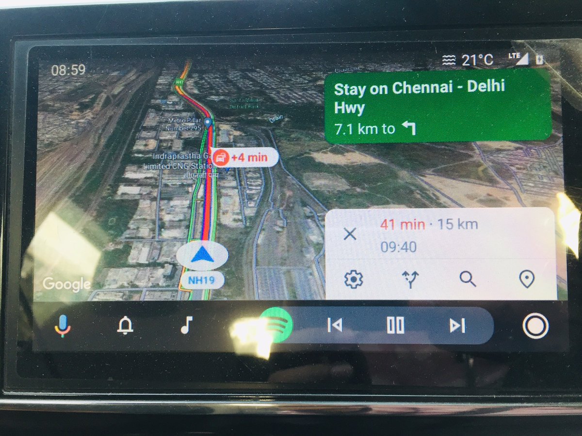 Shaan7755's tweet photo. Reminder#14
No merging traffic but red light is operational just to increase traffic jam.
@dtptraffic #saritavihar #mohanestate #metrostation #TrafficAlert #trafficjam https://t.co/Hf8hgDOQtE
