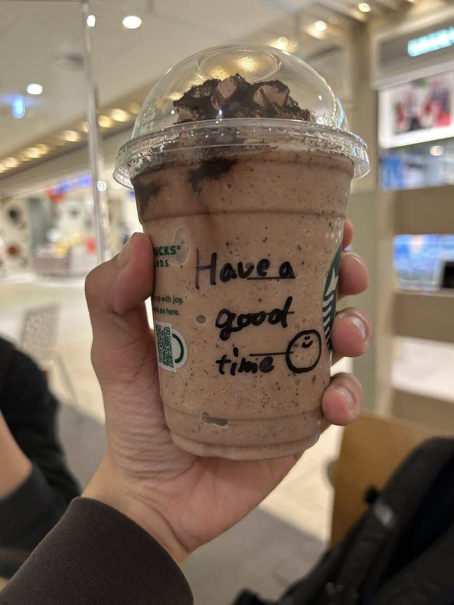 _nibobobo_'s tweet image. 久しぶりにスタバ行ったタリーズ店員
#日常垢 
#日常垢さんと繋がりたい 
#服好きな人と繋がりたい